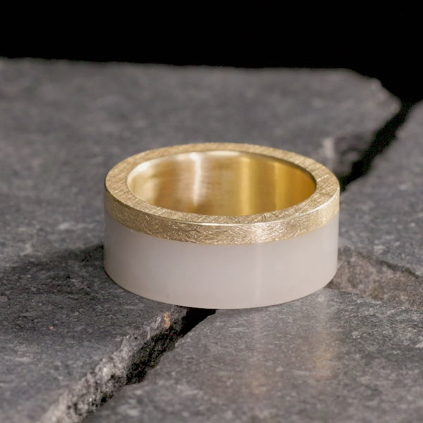 Todd Reed ring in 18k yellow gold and white jade