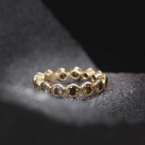 Todd Reed ring in Autumn diamonds™ (~1.11ct) and 18k yellow gold